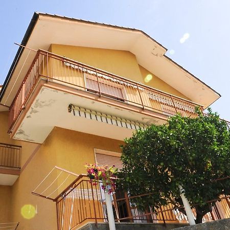 Casa Di Erika Lägenhet Varazze Exteriör bild