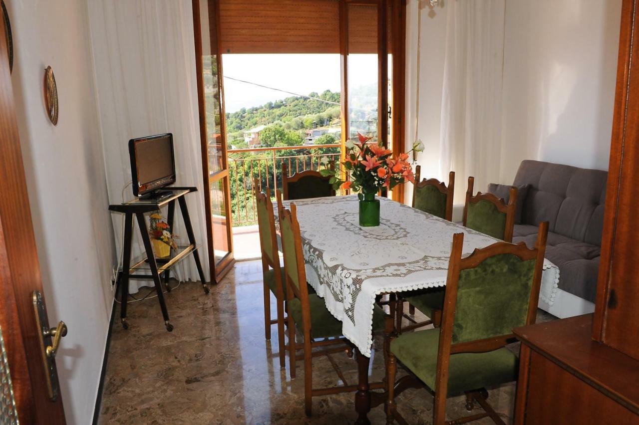 Casa Di Erika Lägenhet Varazze Exteriör bild